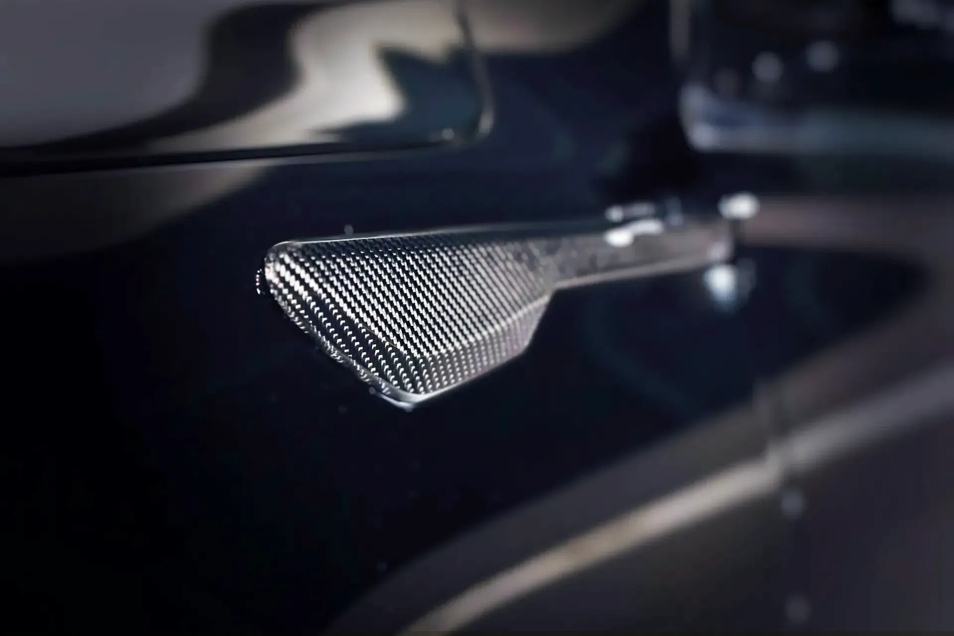 IMSA Fender Trim als subtile Applikation an der vorderen Seitenfläche