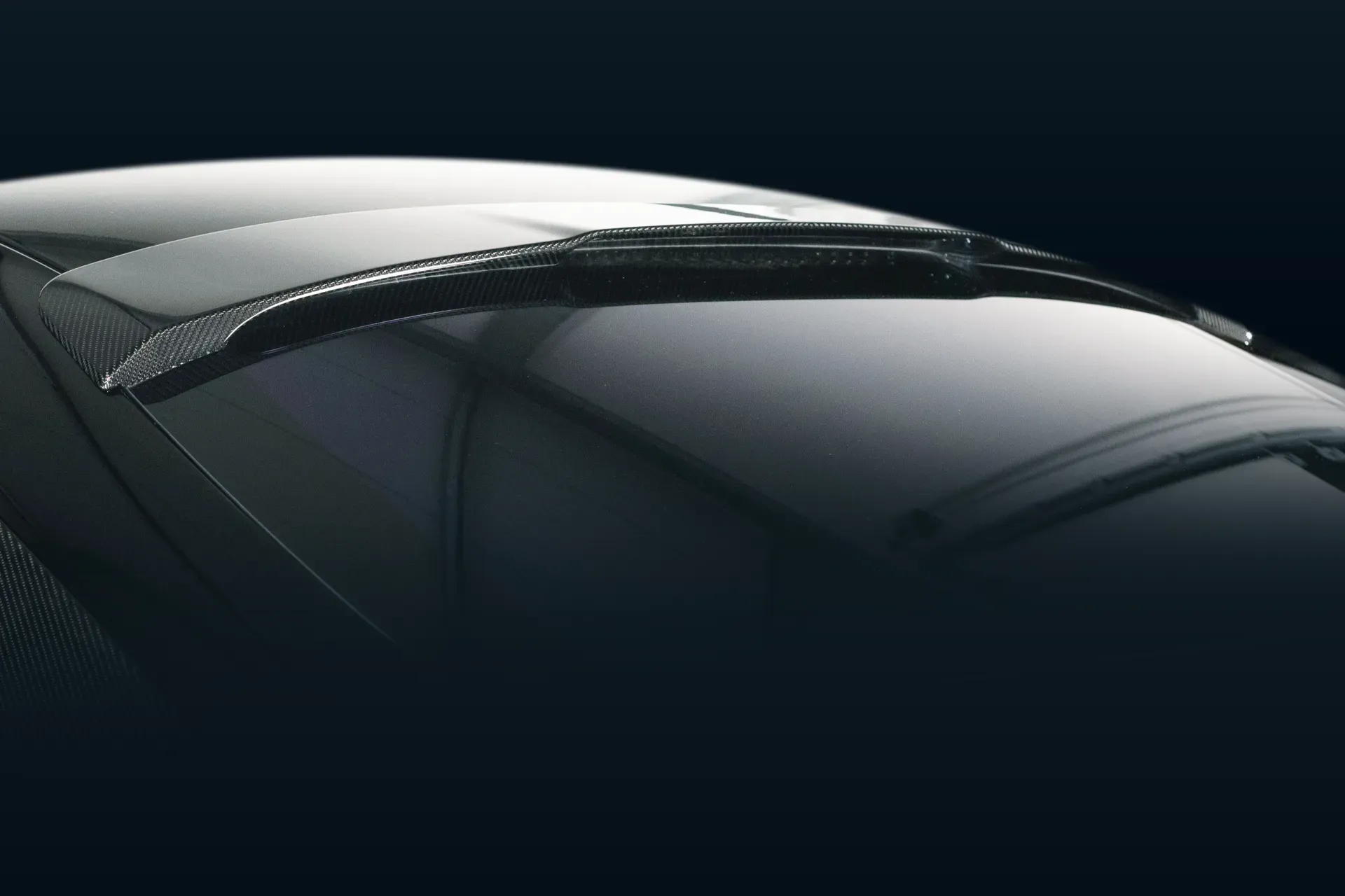 Zweite Ansicht des IMSA Roofspoilers zur optischen Streckung der Silhouette